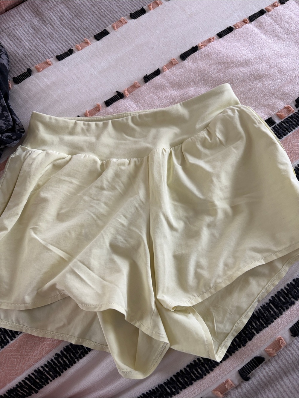Zella Light yellowish green Layered Athletic Shorts - Picture 5 of 5